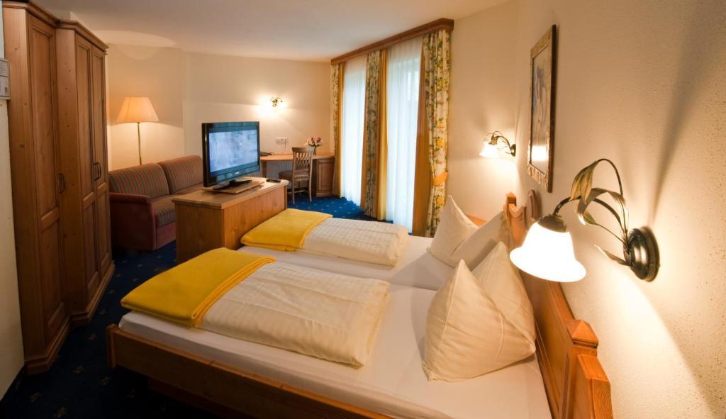 Hotel Hammerwirt - Forellenhof Унтертауэрн Экстерьер фото