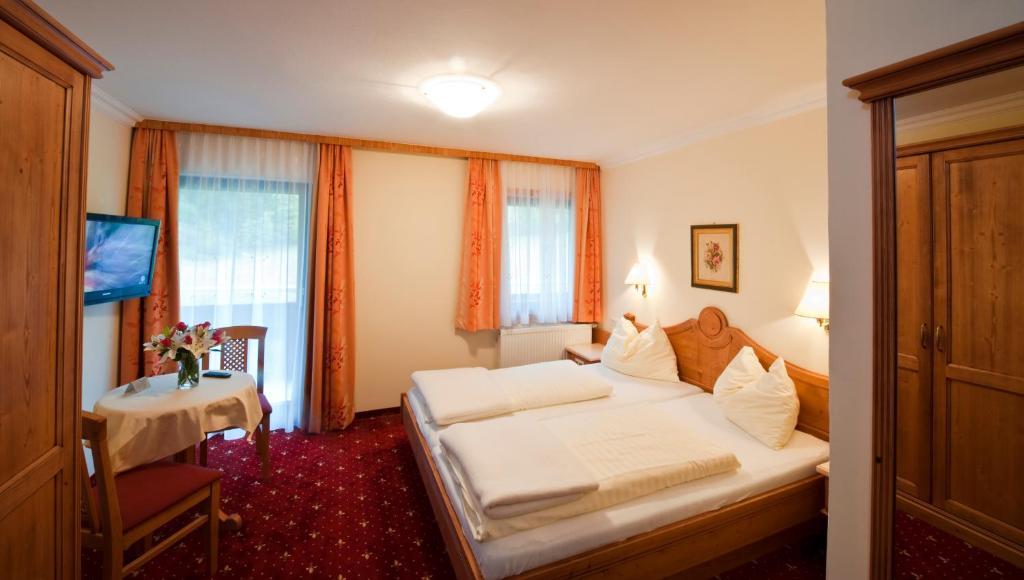 Hotel Hammerwirt - Forellenhof Унтертауэрн Номер фото